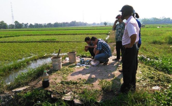 [-]Ăn[-]rau[-]muống[-]tưới[-]nhớt[-]thải[-]bị[-]bệnh[-]gì?